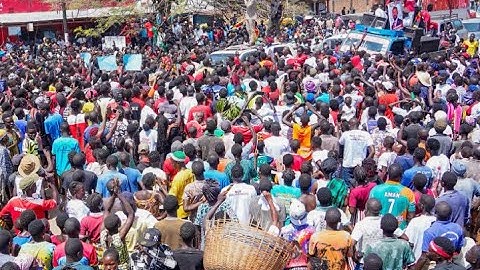 LIVE: H.E. Bobi Wine Heads to ZOMBO and NEBBI as crowds are waiting#bobiwinelive #live #bobiwine