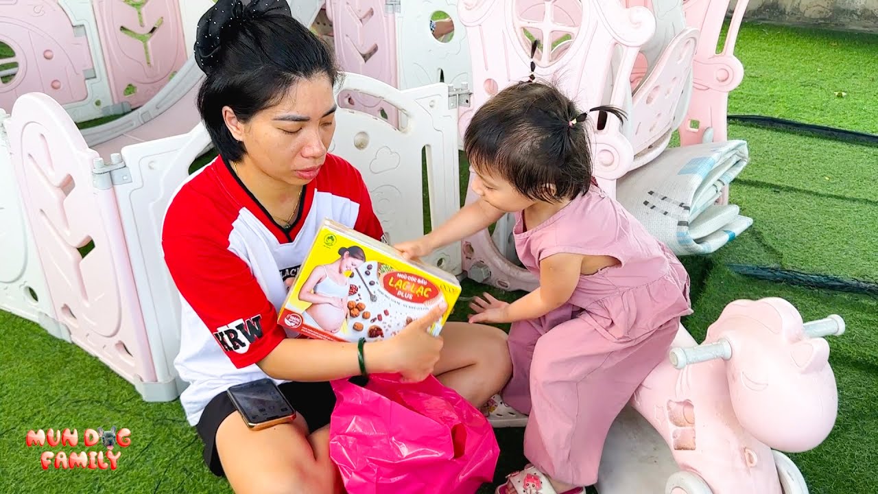 Surprise for mom! Diem gives mom cereal for pregnant women
