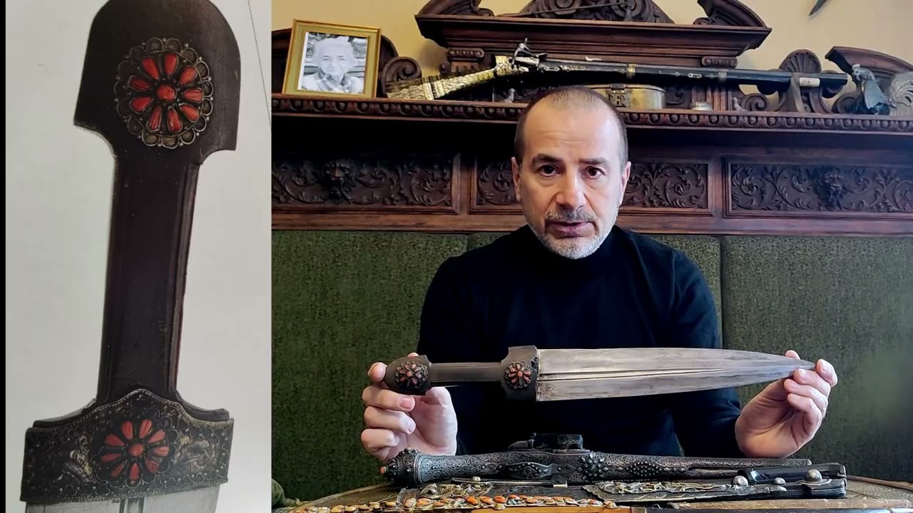 Турецкие образцы оружия и отделки. Несколько исторических образцов кинжалов и пистолет 19 века.