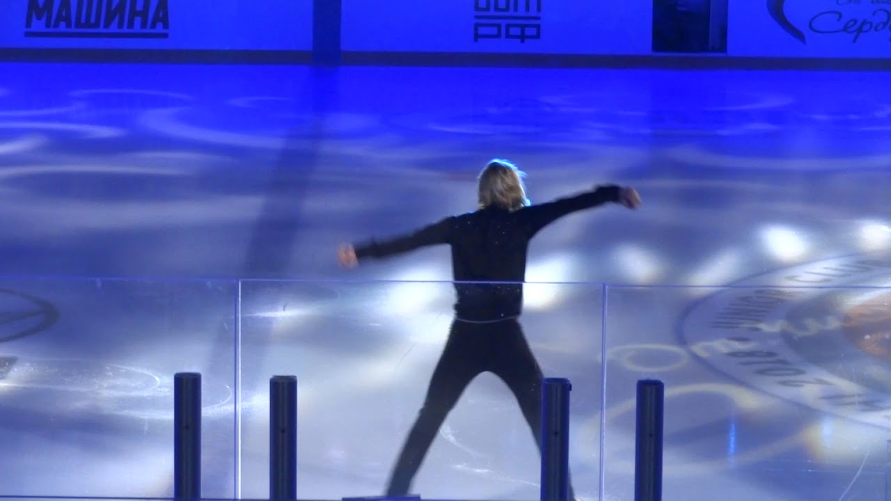 Дима Билан - Believe (выступление в рамках хоккейного матча 