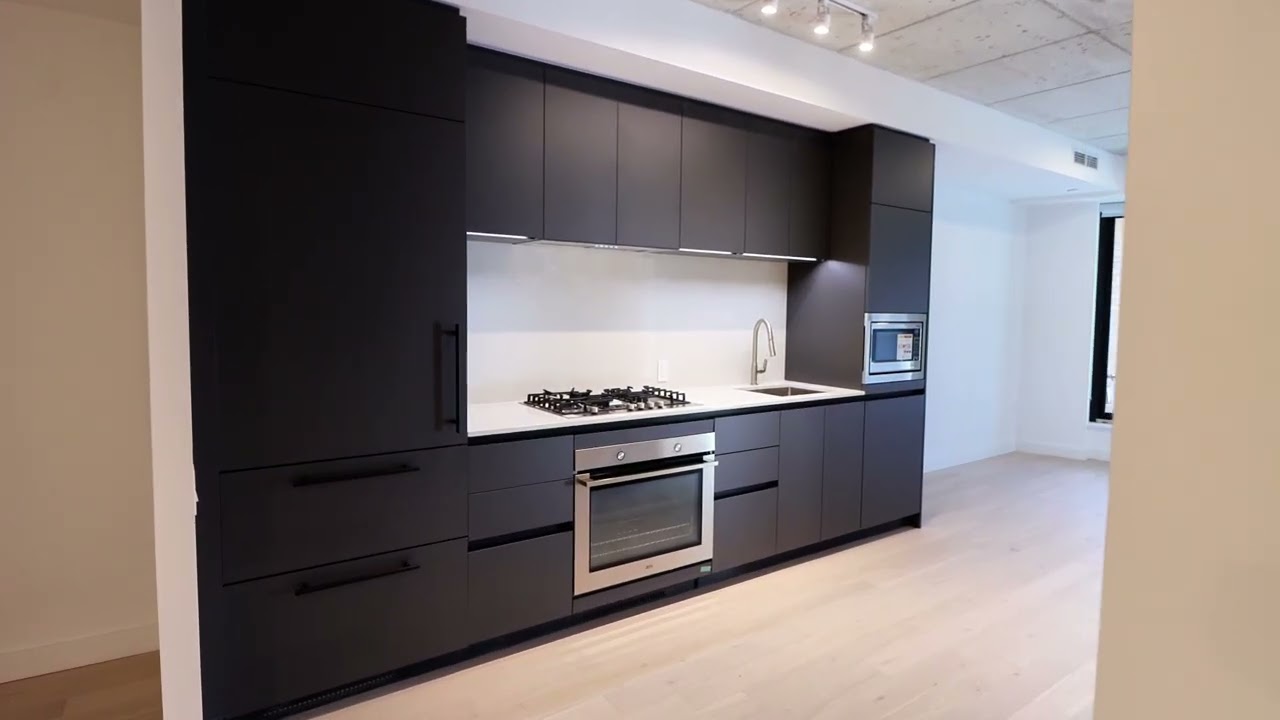 For Lease: 1720 Bayview Ave 219, Toronto
