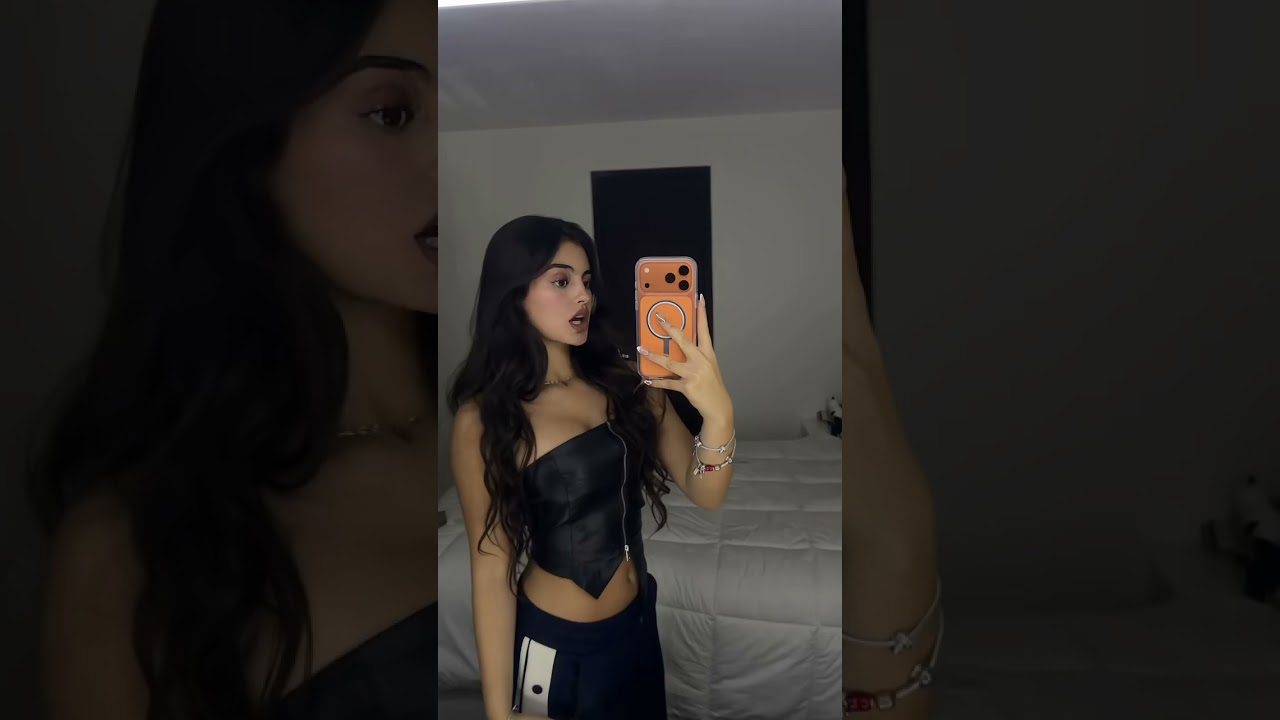 Yaya deja de hacerte la guapa Nicoleee 