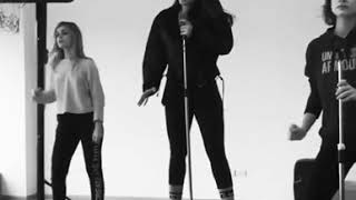 Isabela Souza Ensayando Para La Flower Power - Una Vez Másbia 2