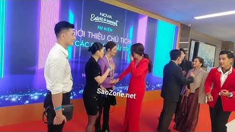 Thiếu Ngoc Trinh Vũ Khắc Tiệp vội vã về dù chưa gặp chủ xị