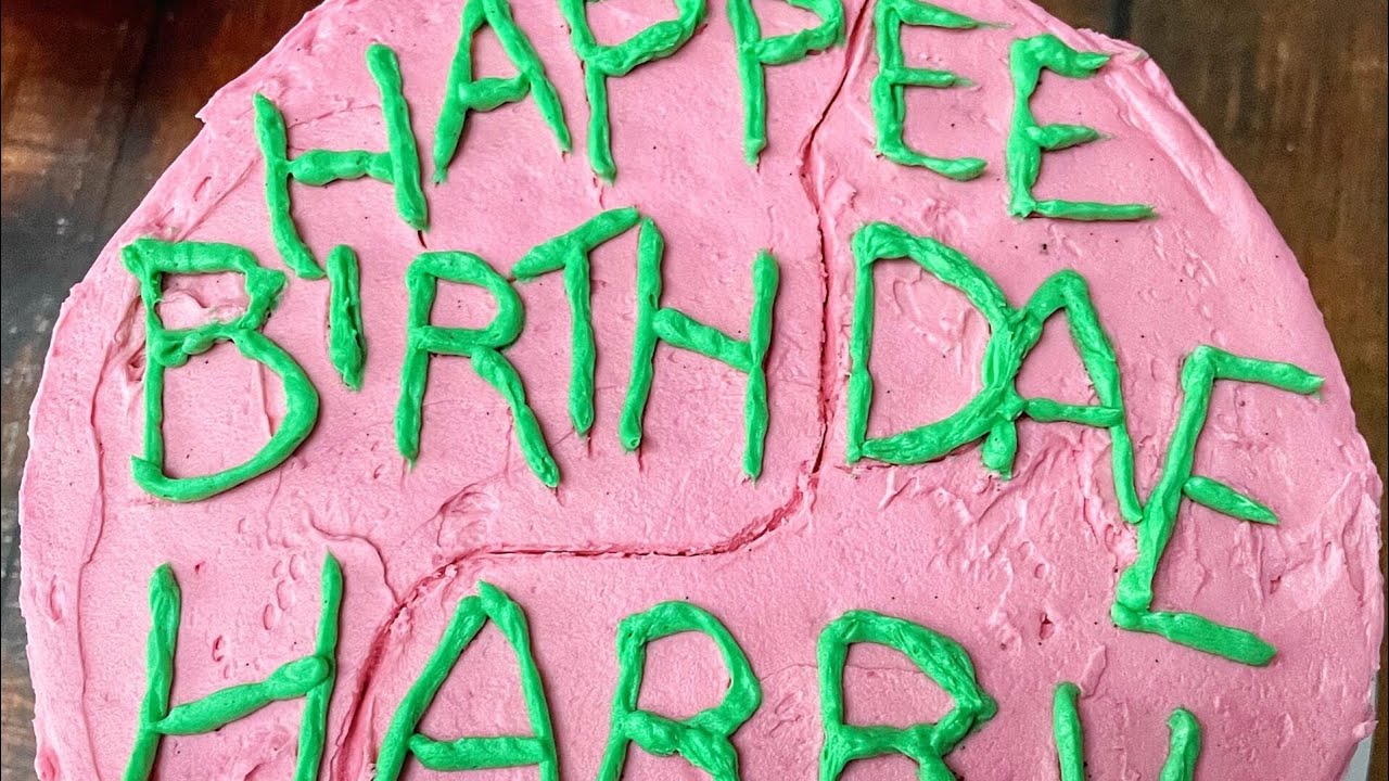 Тортик помни. Торт Помни. Шапка Happee Birthday Harry Potter. Берет Happee Birthday Harry Potter. Торты на одиннадцатилетие