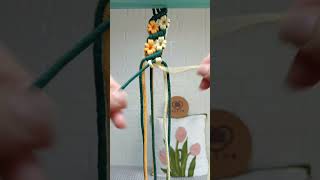 Macrame flower pattern.Many videos of macrame tutorials here. #macrame #编绳教程#knot