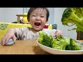 Eat giant broccoli ...! ?? Get ready 👶 ♥ 🥦超巨大ブロッコリーを食べる…!?準備をします👶♥🥦
