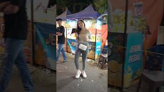 Bu Boss Blizzard  Joget Asik Di Depan Bakul Es Teh Viral short fyp