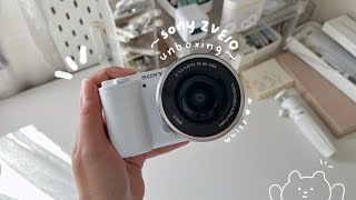 sony zv-e10 white unboxing | my first ever mirrorless camera ☁