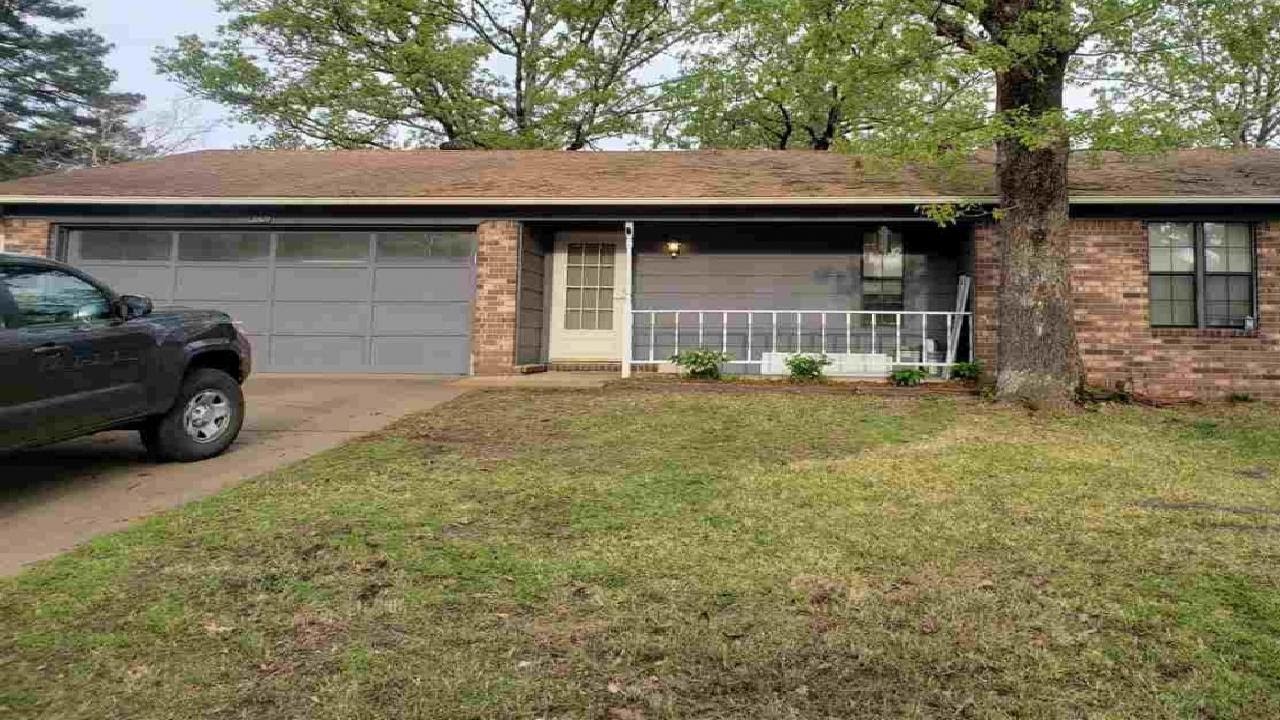 3501 Henson Place, Bryant, AR Presented by Judy Best. YouTube