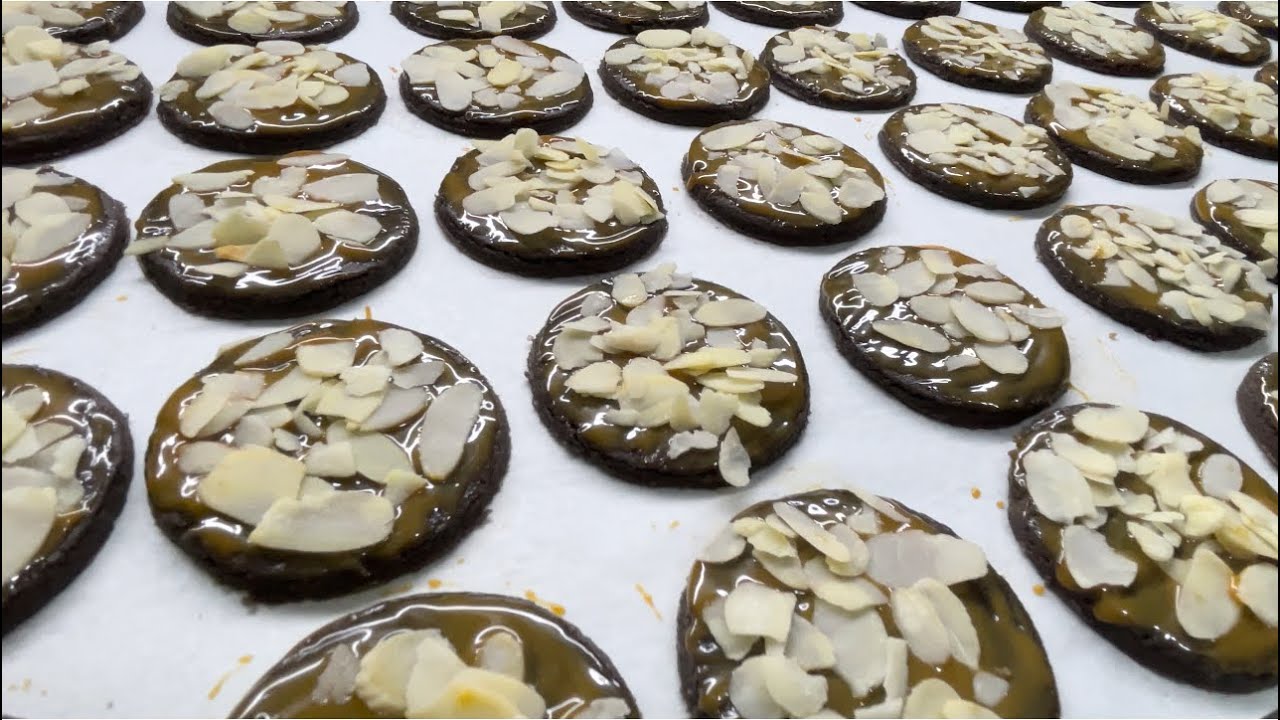 حلوى خطيرة بمعنى الكلمة👌حماقو عليها كلياني و معرفوش اش فيها مذاقها كيحمق وكتخدم بمكونات بسيطة