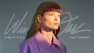 Смотреть клип Winona Oak - Yours Tomorrow [Official Visualizer]