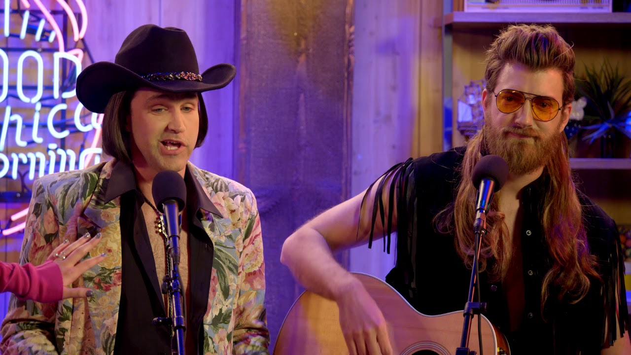 Kelsea Ballerini Performance Clip on Good Mythical Morning - This is a promotional clip distributed to some entertainment sites for Kelsea Ballerini's appearance on GMM. Featuring Rhett and Link as Rabbit Lightning.