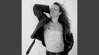 Download Lagu Al Bintou Fi Al Maktabi MP3