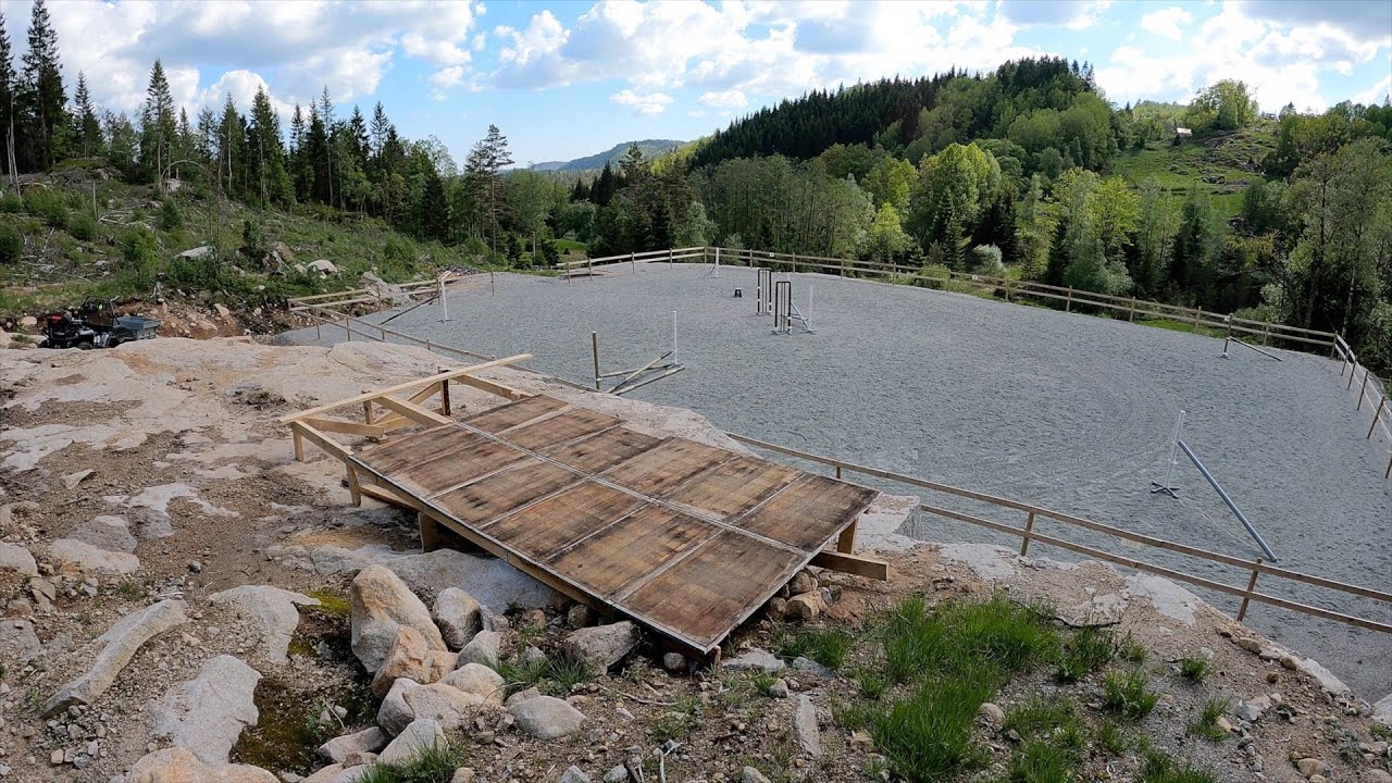 Building the best disc golf course in the world part 66 - YouTube