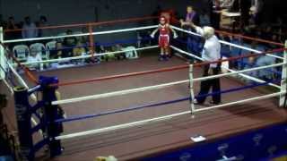 8 year old boxer Billy Randall 2nd fight (red corner) 28/09/13