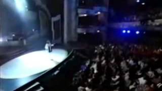 Patti LaBelle - "Somewhere Over The Rainbow" Live at The Apollo