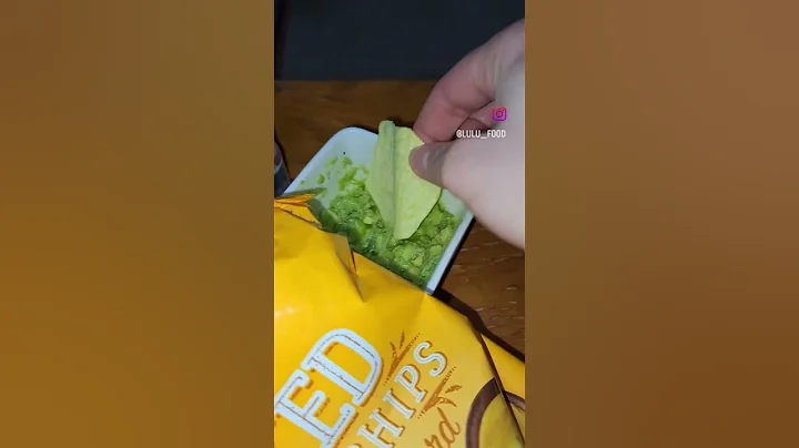 My favorite snack 🤩 #bakedchips #snips #honeymustard #shorts #ovocadodip