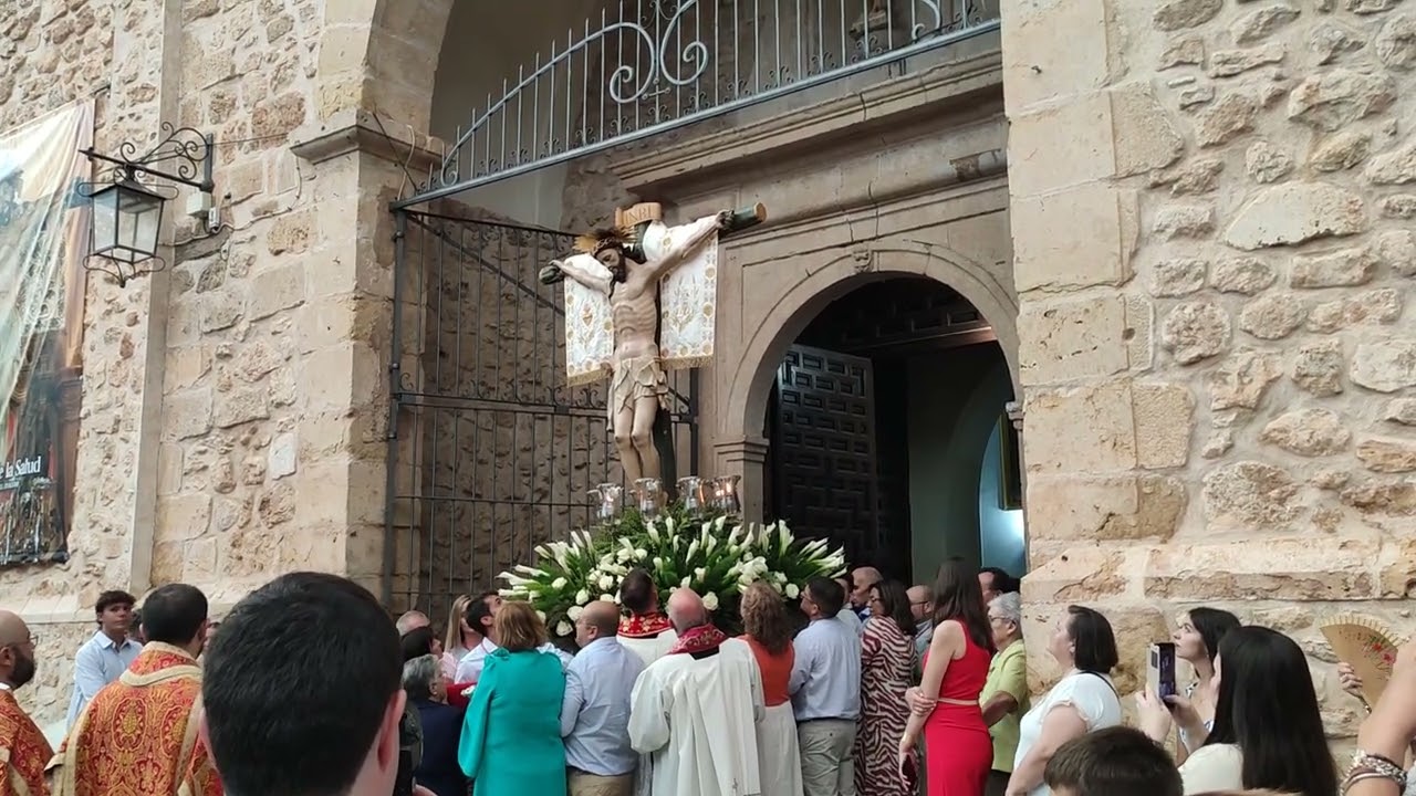 llegada del Cristo de la Salud a la parroquia 31-8-2024 puebla de Almoradiel