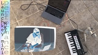 Novation Launchkey Mini MK3 performance | 130 bpm