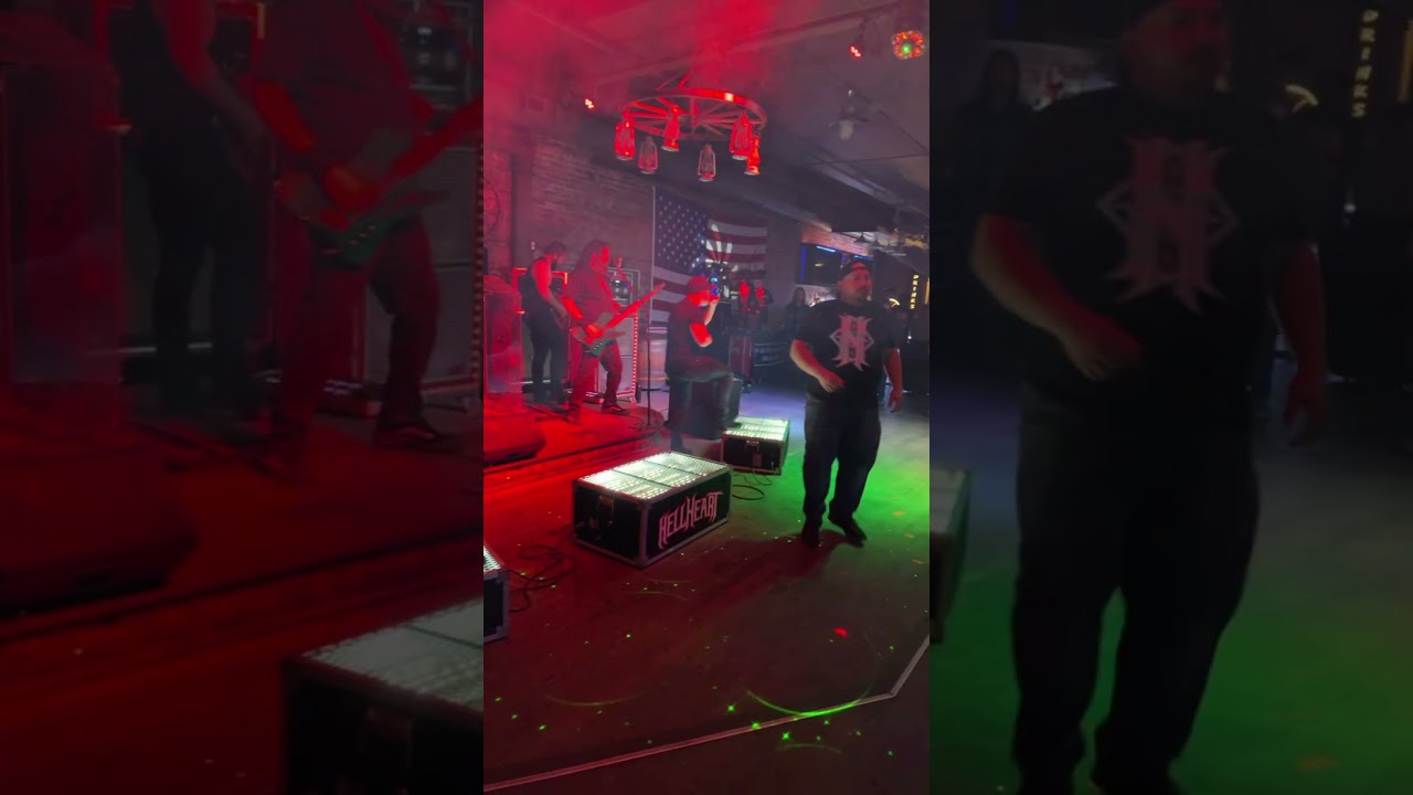 Sleduj HellHeart — Second Wind (Live in Turlock, CA) #concertvideo #livemetal #melodicmetalcore na YouTube Sleduj HellHeart — Second Wind (Live in Turlock, CA) #concertvideo #livemetal #melodicmetalcore na YouTube