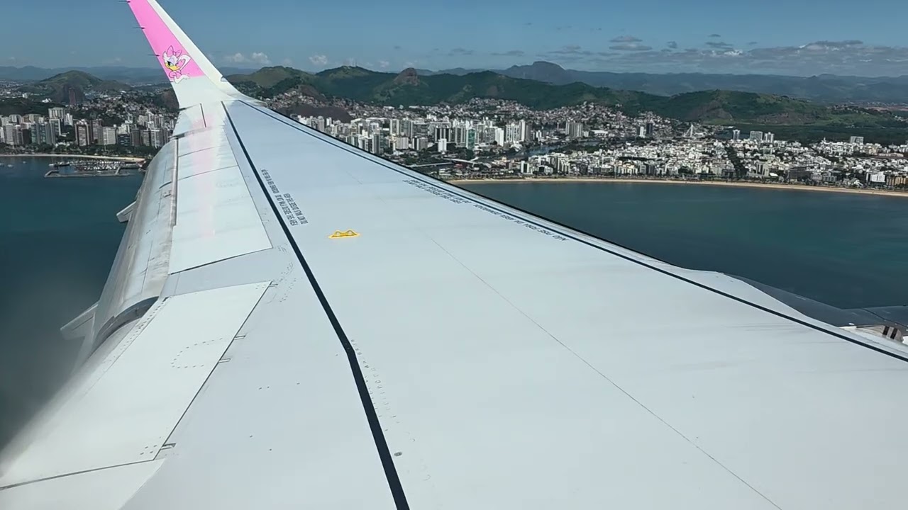 Beautiful approach for landing of an Airbus A320 neo. Like and share! #aviation