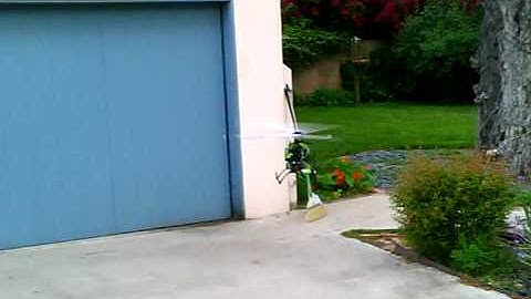 Flying my Honey Bee FP