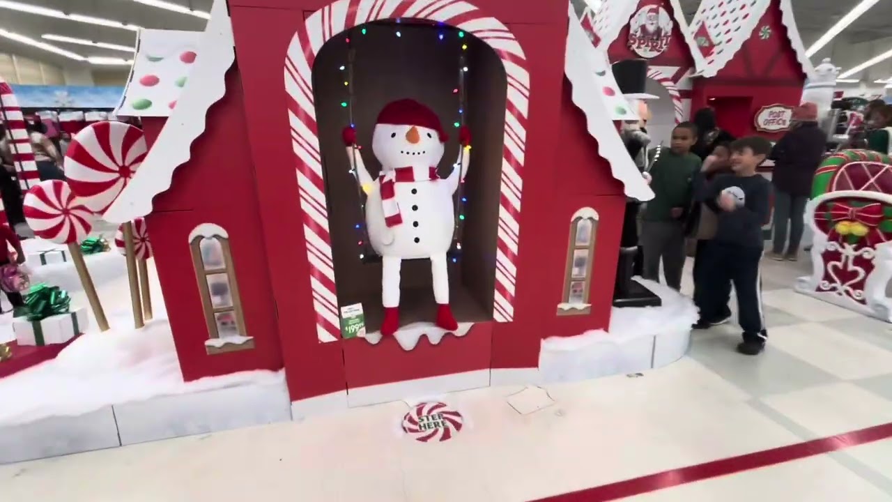 Going to Spirit Christmas FOR THE FIRST TIME!