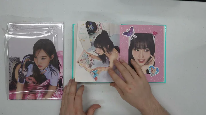 Unboxing Twice 2025 Season's Greetings [Collector]