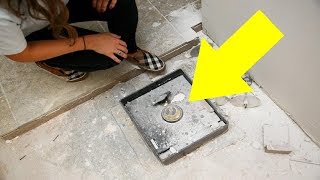 They Found A Safe In Their House Behind A Medicine Cabinet, So They Decided To Open It They Found A Safe In Their House Behind A Medicine Cabinet, So They Decided To Open It