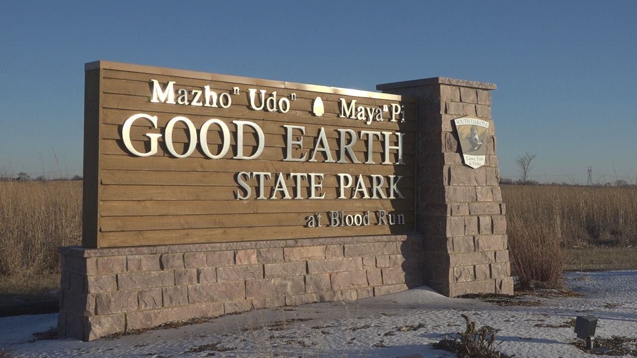 First-day hike at Good Earth State Parko