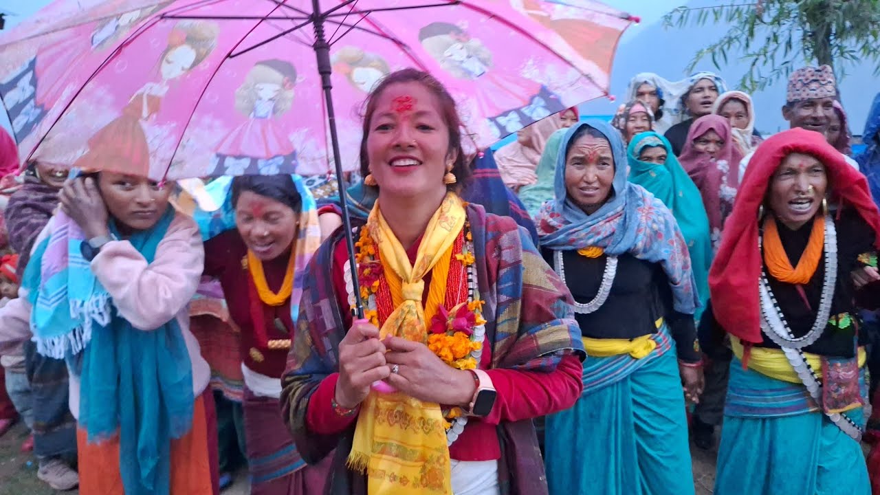 अछामी देउडा गायक पानसरा थापा र हुम्लाका भानुभक्त जैसीको देउडा खेलमा भएको उत्कृष्ट सवालजवाफ।