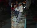 Viejo Dominicano bailando son con jovencita 2017