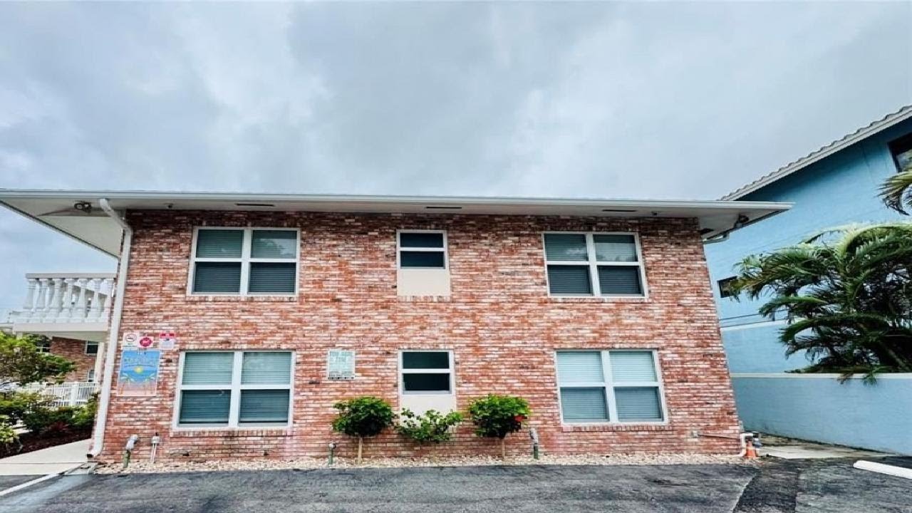 3216 NE 13th St, Pompano Beach, FL Presented by The Bonfiglio Team.