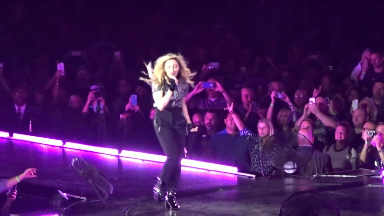 Madonna sings Like A Virgin in Detroit - YouTube