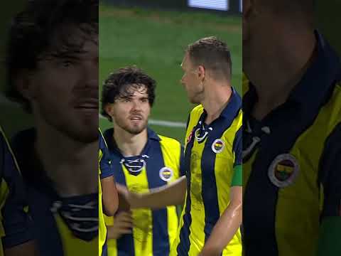 🟡🔵 Fenerbahçe Şık Paslarla Geldi, Dzeko Bitirdi #shorts #fenerbahçe #dzeko
