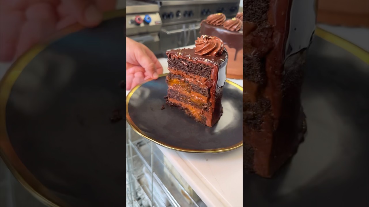 The CASA STELLINA CAKE from Stellina Bakery served at Casa Stellina on Long Island, NY! #DEVOURPOWER