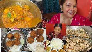 Download Lagu আজকের সন্ধ্যে বেলা।। বানালাম ফিশ বল সঙ্গে চাউমিন, নীলাদ্রি খেয়ে কী বলছে শোনো।। MP3