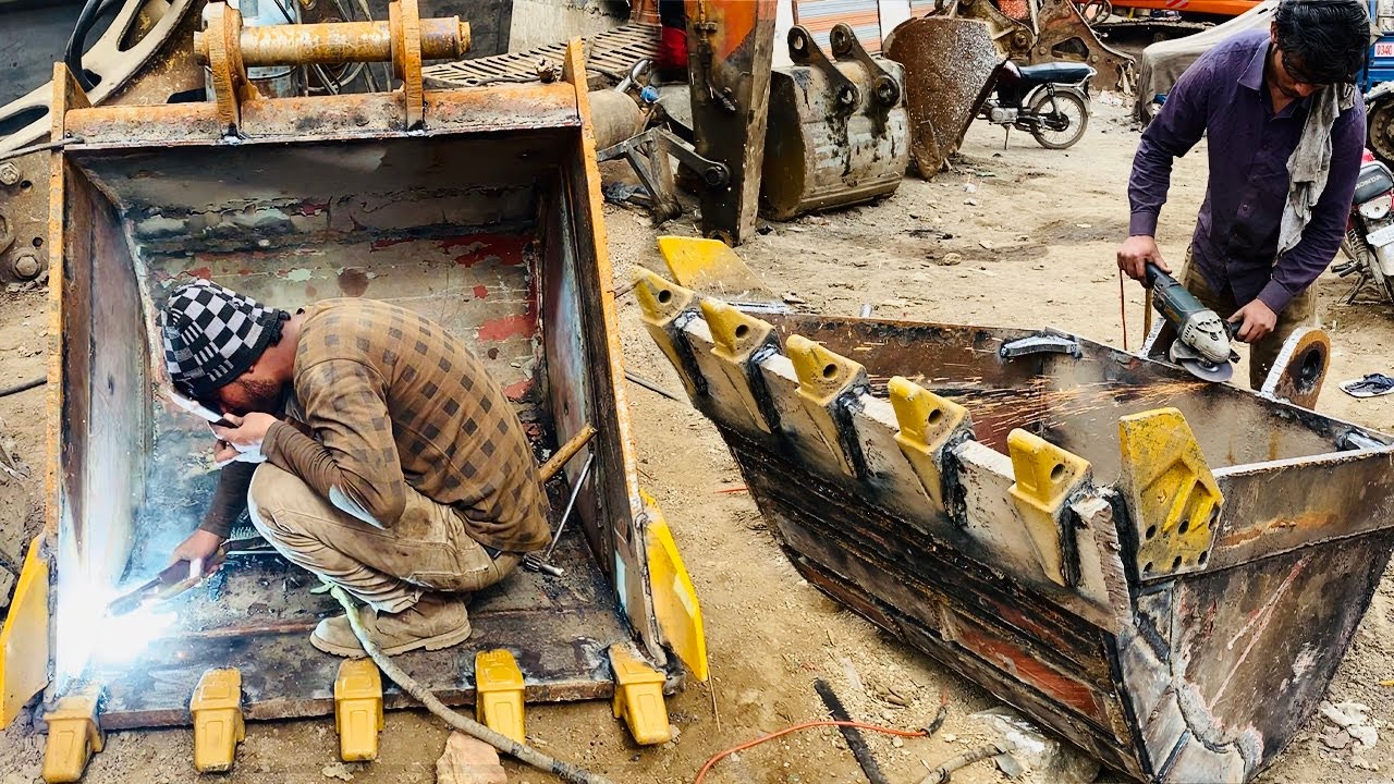 Process of Making a Steel Volvo Excavator Bucket From High Strength ...
