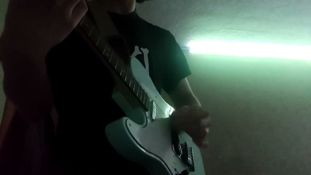 my new surf green telecaster has that midwest tone