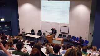 Play video: Focus on the symptoms instead of on the illness and solve the ‘schizophrenia’ problem