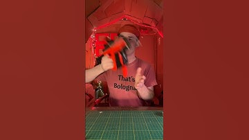 Cardboard Kriss Vector.