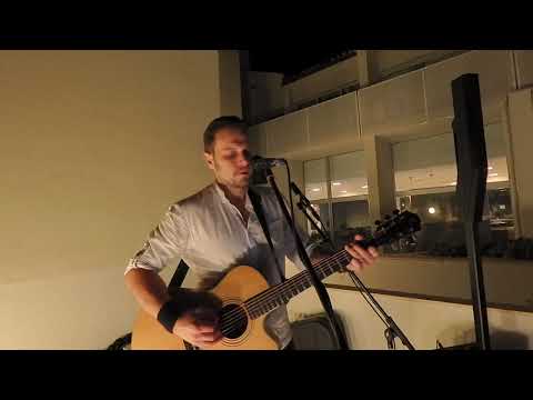 Ain't Nobody - Chaka Khan (live looping cover)