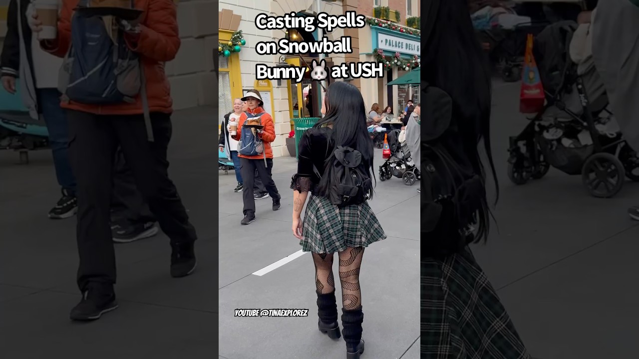 Casting spells 🪄 #viralshort #universalstudioshollywood