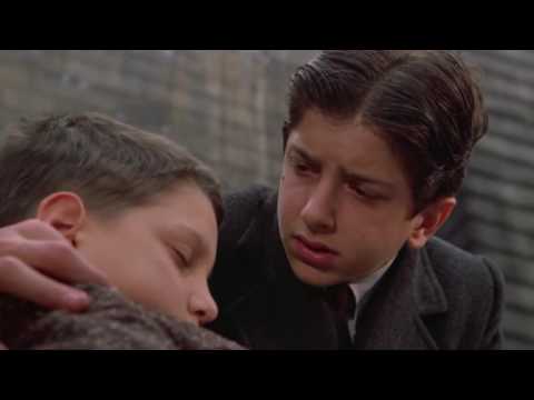 Once Upon A Time In America - Noodles, I slipped ( Sergio Leone )