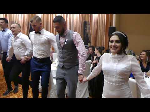 Video: Tokom svadbene povorke?