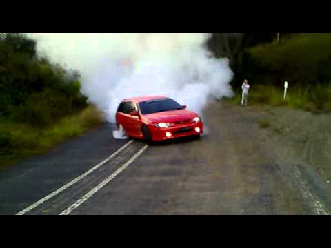 How To Do A Burnout In An Automatic >> vt ss 5 litre burn out | Doovi How To Do A Burnout In An Automatic >> vt ss 5 litre burn out | Doovi