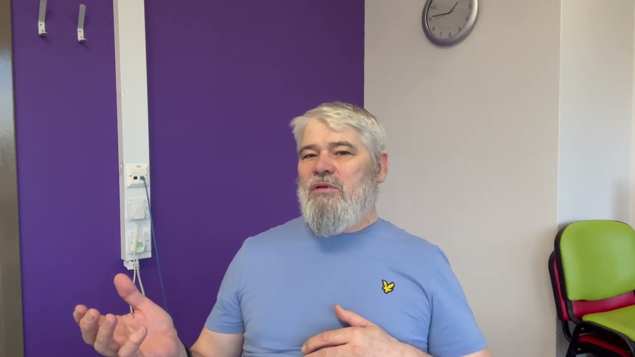 Fata trebuie sa se casatoreasca?   HD