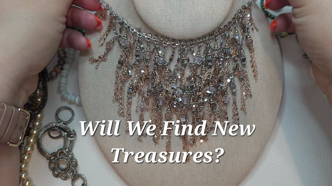 Will we find treasures in the remaining of the Goodwill Jewelry haul? 