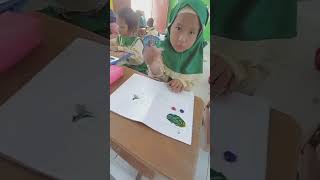 finger painting buah anggur